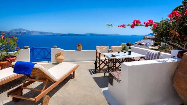 Eyes of Oia, Plum Guide home in Santorini, Greece