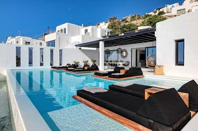 Floating Islands, Plum Guide home in Mykonos, Greece