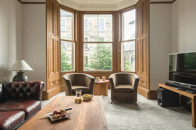 Leafy Park Place, Plum Guide home in Edinburgh, Scotland