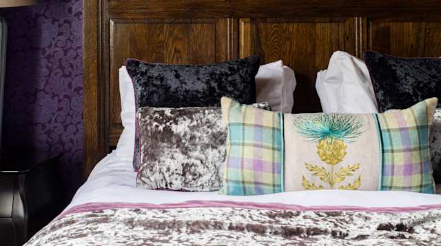 'Purple Reign', Edinburgh