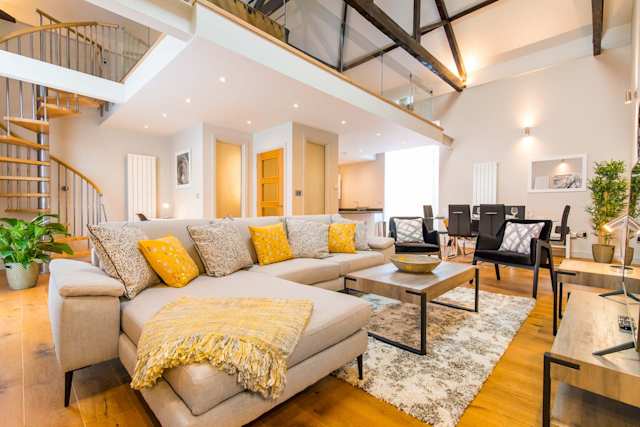 Yellow Beams, Plum Guide home in Norfolk, UK