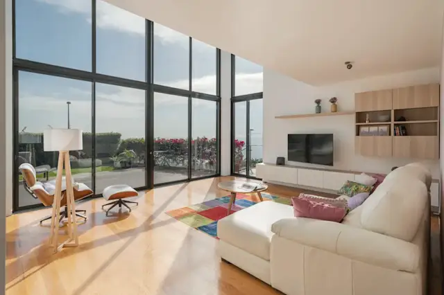 Sun on the Horizon, Plum Guide home in Funchal, Madeira