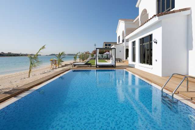 Seafront Splendour, Plum Guide home in Dubai