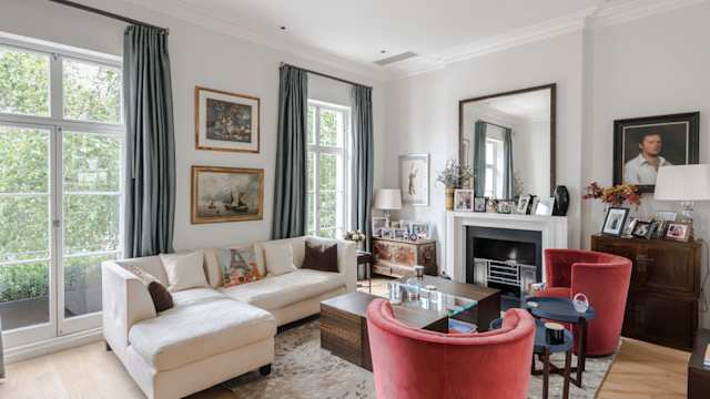 A Belgravian Bloom, Plum Guide home in London, UK