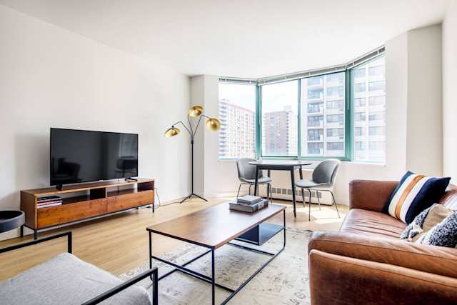 Above the World, Plum Guide home in New York