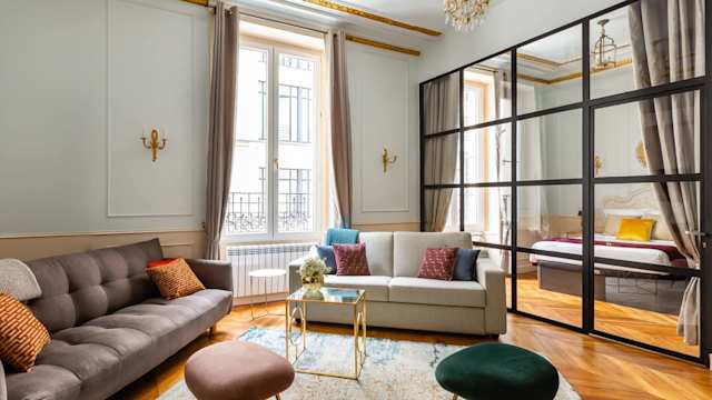 Napoleon's Neighbour, Plum Guide home in Paris