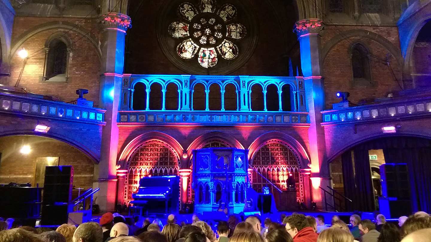 Venue with live music in London