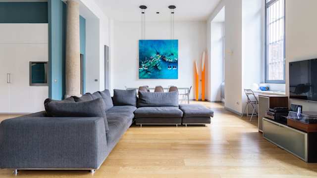 Wave's Crest, Plum Guide home in Milan