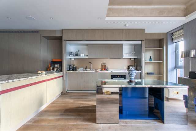 Midnight Dragon, Plum Guide home in London