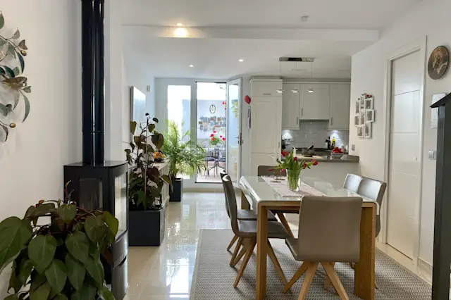 Soak with the Stars, Plum Guide home in Malaga