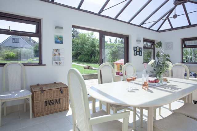 Sweet Nightingale, Plum Guide home in Cornwall, UK