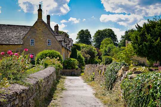 5 cottages to book in cotswolds for the summer plum guide