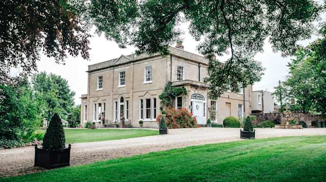 Antarctic Manor, Plum Guide home in Bath