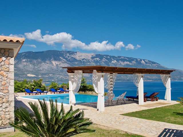 Amphitrite, Plum Guide home in Greece