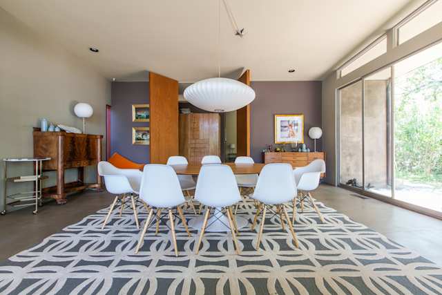 A Sign is Born, Plum Guide home in Los Angeles