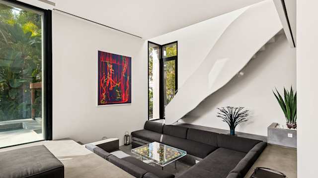 The Peace Bird, Plum Guide home in Spain