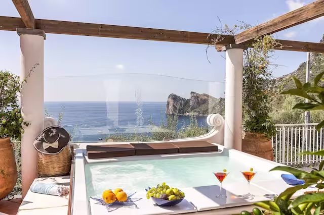 Steinbeck's Landscape, Plum Guide home in Sorrento