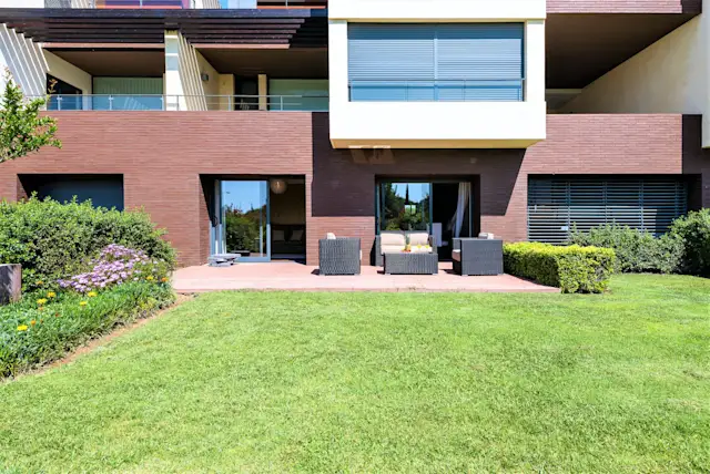 Free as the Ocean, Plum Guide home in Algarve, Portugal