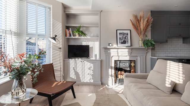 I'll Bring You Flowers, Plum Guide home in London, UK