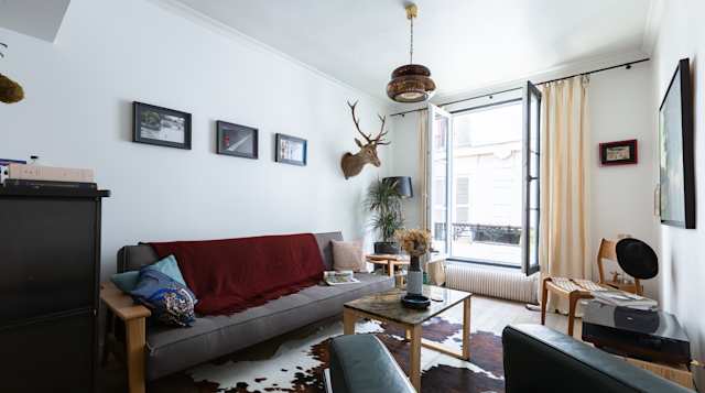 Floating Heads, Plum Guide home in Paris