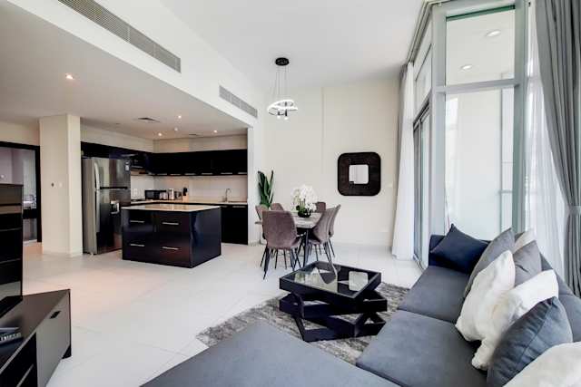 Palm Tree Domino, Plum Guide home in Dubai, UAE