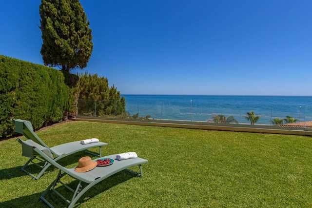 Garden Above the Sea, Plum Guide home in Malaga