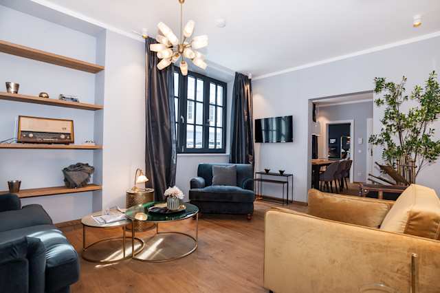 Lady of the Mountain, Plum Guide home in Austria