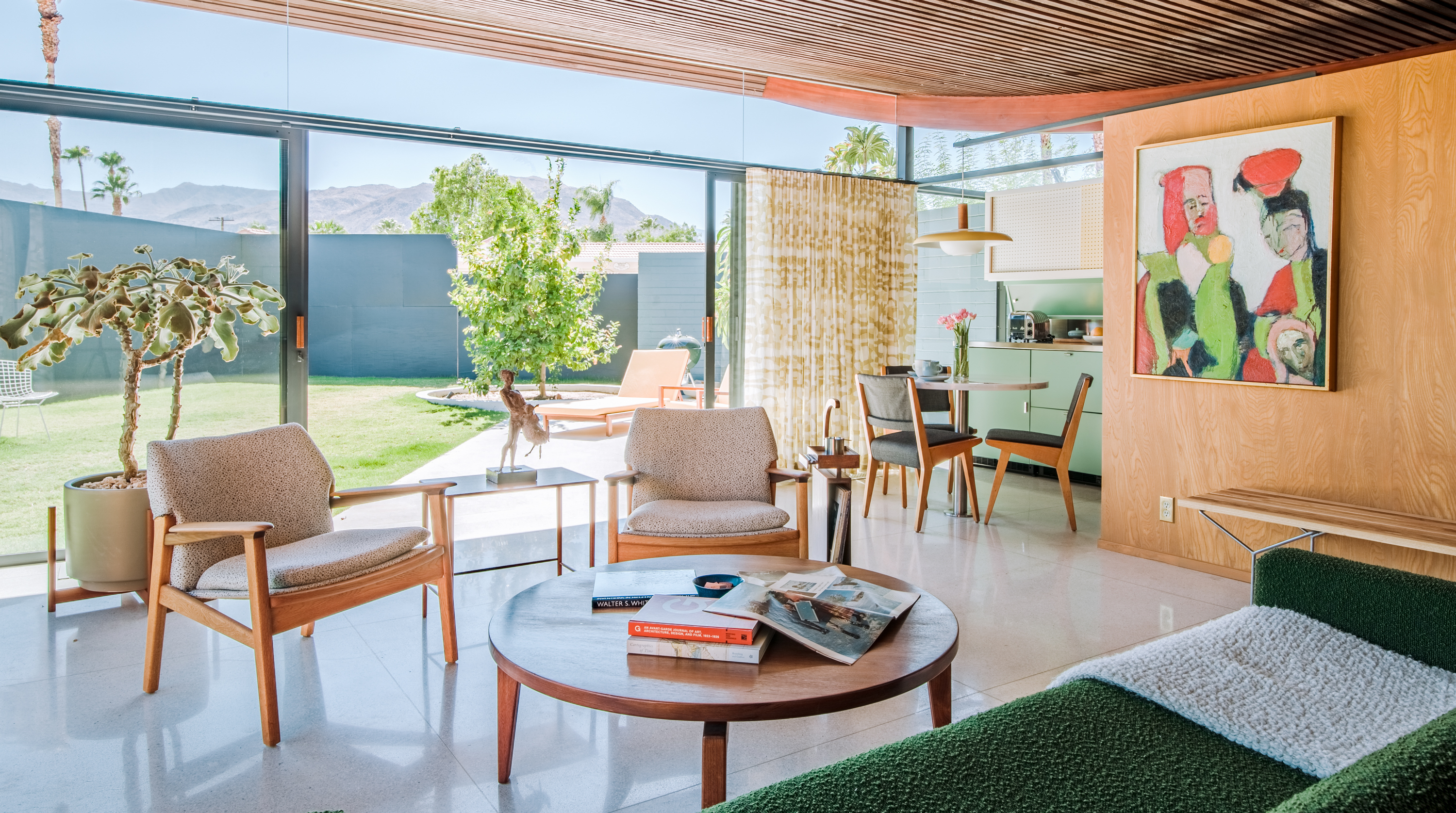 Get to Know the Hosts Behind 'Desert Wave' | Plum Guide