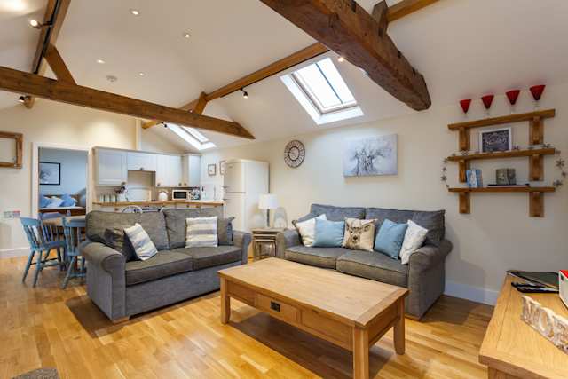 Dapple Cottage, Plum Guide home in the Isle of Wight, UK