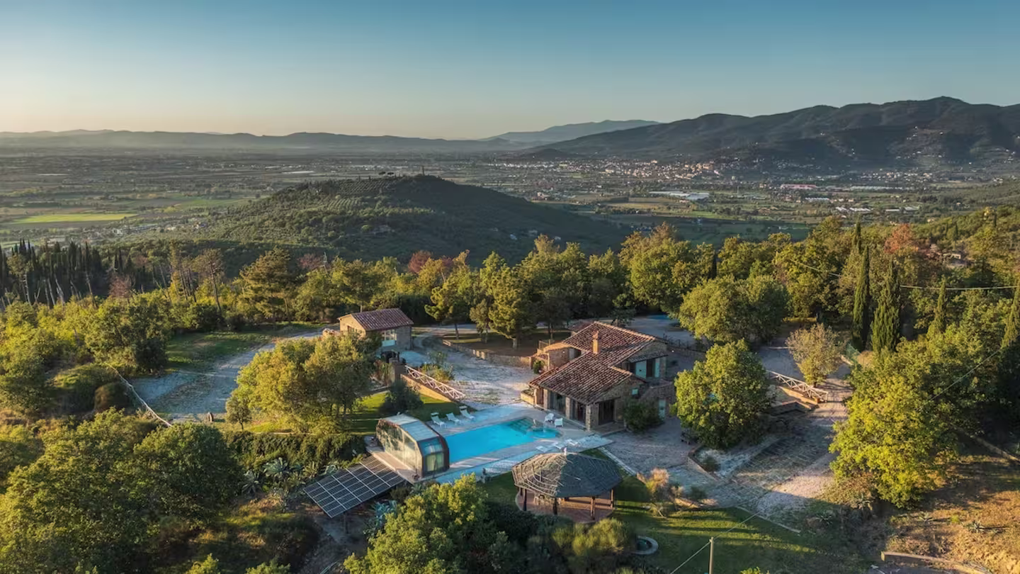 Plum home 'Wrapped in Jasmine & Aloe', a villa with private pool surrounded by vineyards and rolling hills, Tuscany