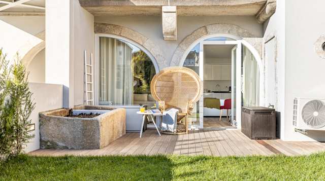 Caras Lindas, Plum Guide home in Porto, Portugal