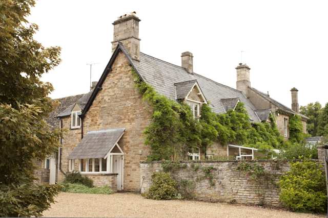 Ode to Alhambra, Plum Guide home in Oxfordshire, UK