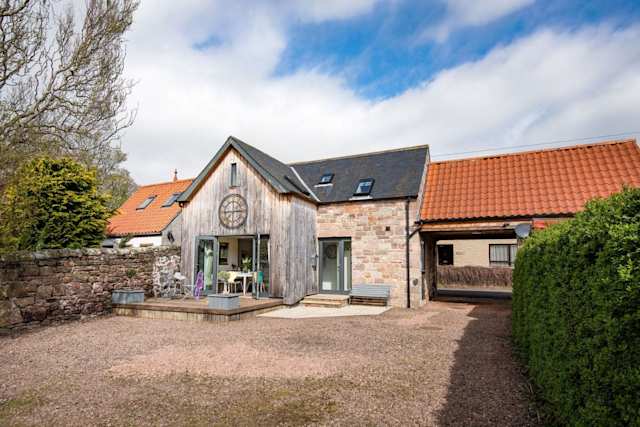 Heritage Tweed, Plum Guide home in Northumberland, UK