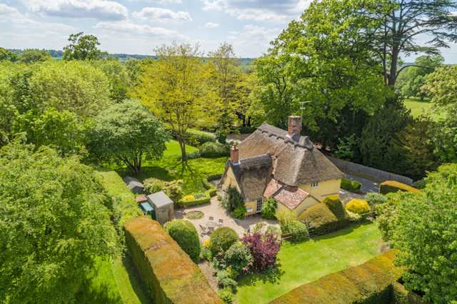 Haywain, Plum Guide home in Essex, UK