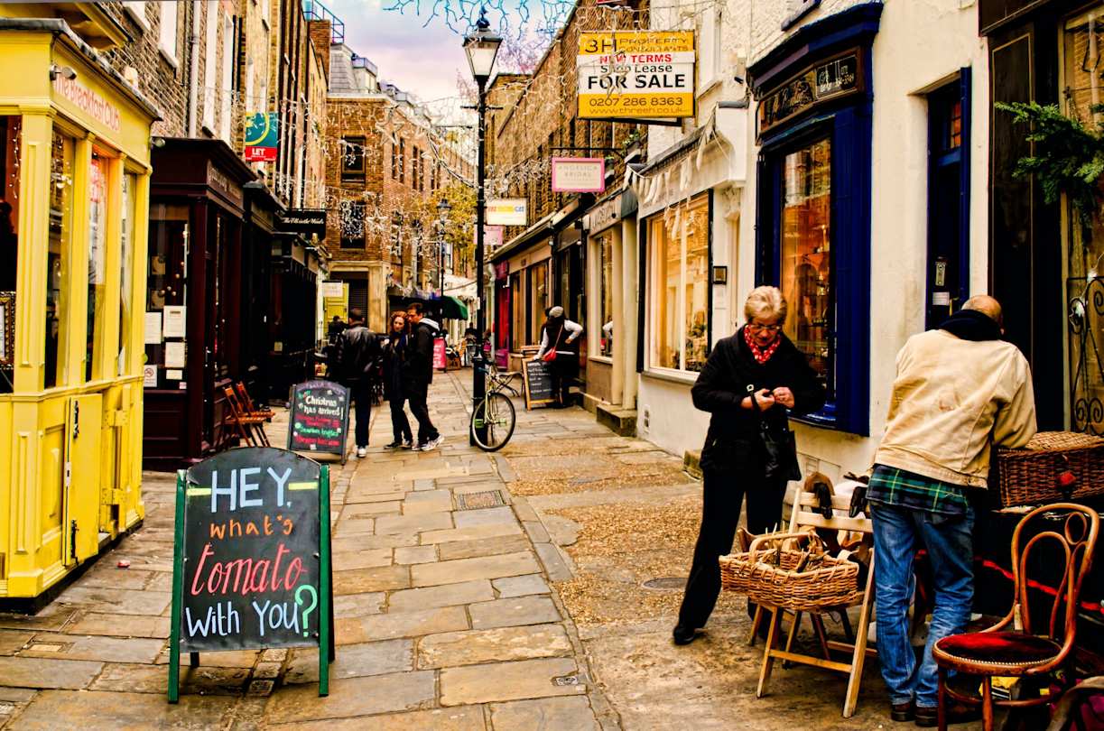 Cobbled alleyway in North London
