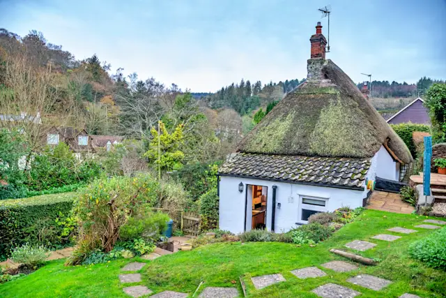 Honeycomb Hill, Plum Guide home in Somerset, UK