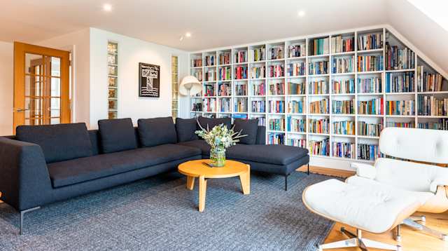 The World's My Oyster, Plum Guide home in Hampshire, UK