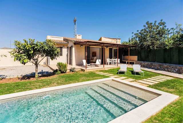 Party for Two, Plum Guide home in Majorca, Spain