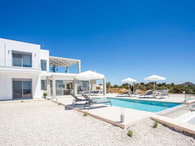 Star Roving, Plum Guide home in Rhodes, Greece