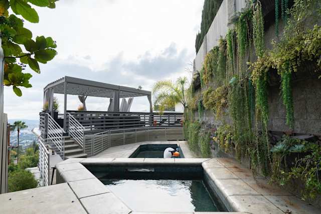 Tic Tac Toe, Plum Guide home in Los Angeles