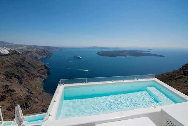 Balcony to the Aegean, Plum Guide home in Greece