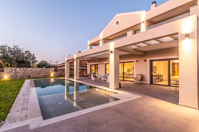 Golden Pavilion, Plum Guide home in Corfu, Greece