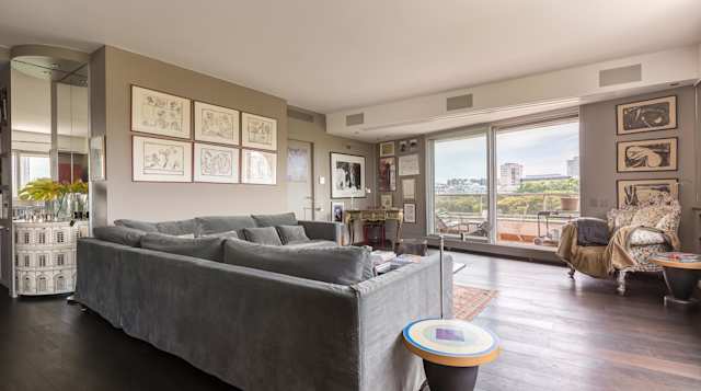 Avenue du President Kennedy II