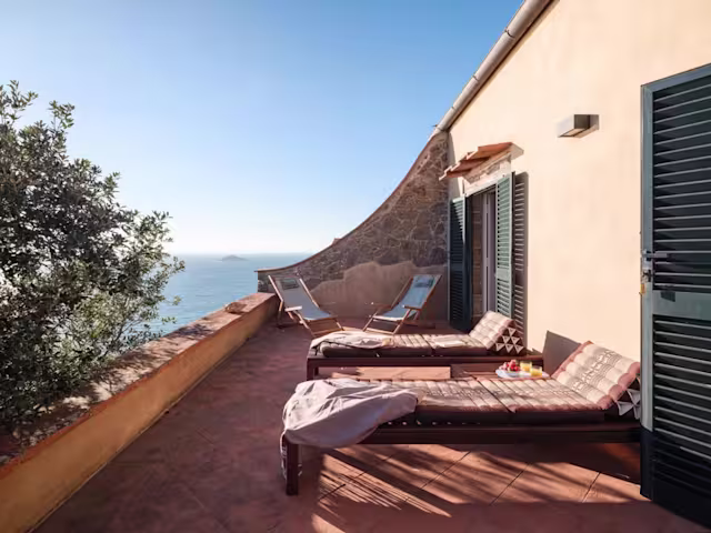 Two Seas, Plum Guide home in Tuscany