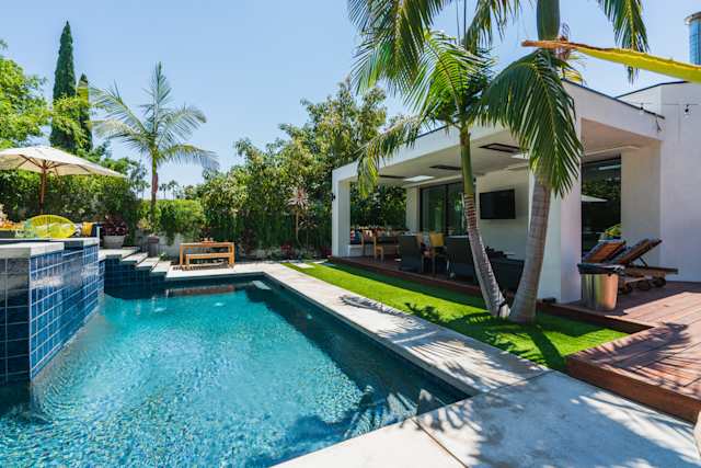 Hollywood Swinging, Plum Guide home in Hollywood, Los Angeles, USA