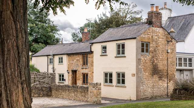 The Cotswold Way, Plum Guide home in Gloucestershire, UK