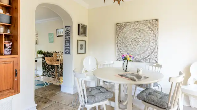 Bee Happy, Plum Guide home in Dorset, England