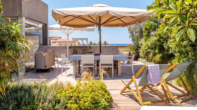 The Big Splash, Plum Guide home in Tel Aviv