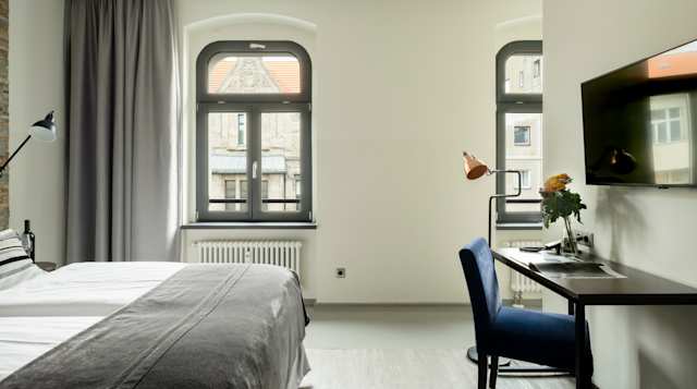 The Silver Portrait, Plum Guide home in Berlin