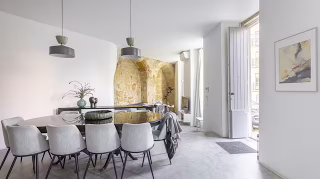 Pedra Real, Plum Guide home in Lisbon, Portugal